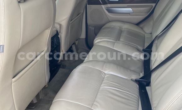 Sayi Imported Range Rover Range Rover White Mota in Douala a Ƙasar Kamaru Sayi Imported Range Rover Range Rover White Mota in Douala a Ƙasar Kamaru