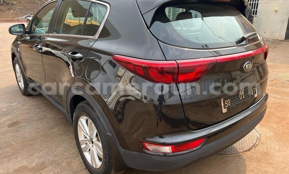 Sayi Na hannu Kia Sportage Black Mota in Yaounde a Babban Kamaru Sayi Na hannu Kia Sportage Black Mota in Yaounde a Babban Kamaru