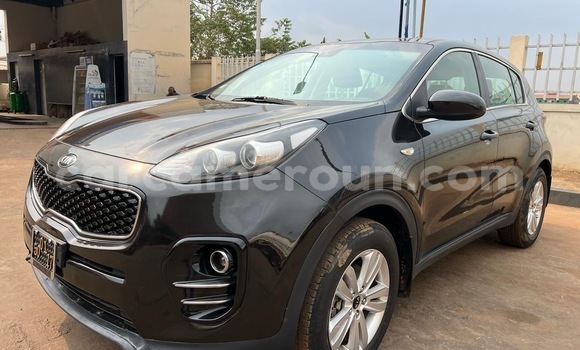 Sayi Na hannu Kia Sportage Black Mota in Yaounde a Babban Kamaru Sayi Na hannu Kia Sportage Black Mota in Yaounde a Babban Kamaru