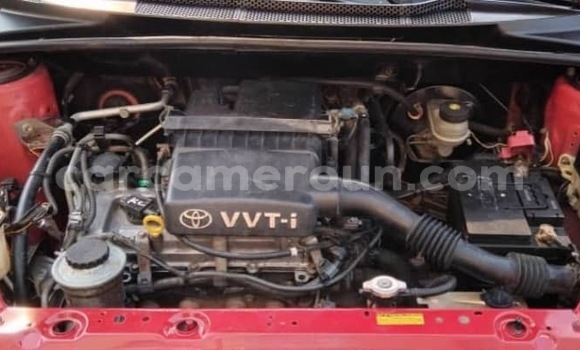 Sayi Na hannu Toyota Yaris Red Mota in Douala a Ƙasar Kamaru Sayi Na hannu Toyota Yaris Red Mota in Douala a Ƙasar Kamaru