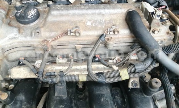 Sayi Na hannu Toyota Corolla Blue Mota in Yaounde a Babban Kamaru Sayi Na hannu Toyota Corolla Blue Mota in Yaounde a Babban Kamaru