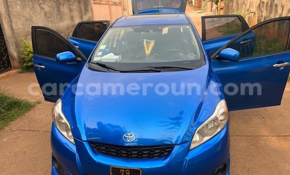 Acheter Occasion Voiture Toyota Matrix Bleu à Yaoundé, Central Cameroon Acheter Occasion Voiture Toyota Matrix Bleu à Yaoundé, Central Cameroon