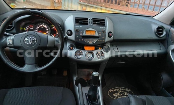 Acheter Neuf Voiture Toyota RAV4 Gris à Douala, Littoral Cameroon Acheter Neuf Voiture Toyota RAV4 Gris à Douala, Littoral Cameroon