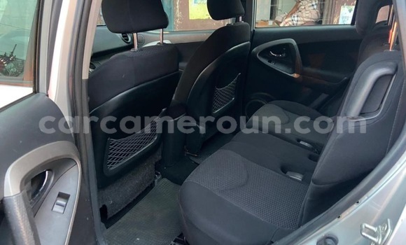 Acheter Neuf Voiture Toyota RAV4 Gris à Douala, Littoral Cameroon Acheter Neuf Voiture Toyota RAV4 Gris à Douala, Littoral Cameroon