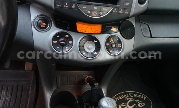 Acheter Neuf Voiture Toyota RAV4 Gris à Douala, Littoral Cameroon Acheter Neuf Voiture Toyota RAV4 Gris à Douala, Littoral Cameroon