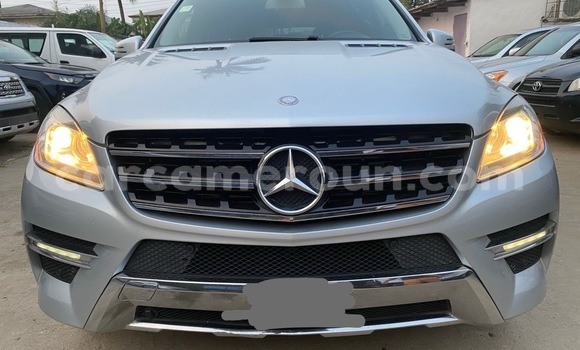 Acheter Occasion Voiture Mercedes‒Benz ML–Class Gris à Douala, Littoral Cameroon Acheter Occasion Voiture Mercedes‒Benz ML–Class Gris à Douala, Littoral Cameroon