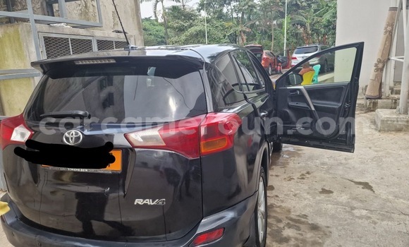 Acheter Occasion Voiture Toyota RAV4 Noir à Douala, Littoral Cameroon Acheter Occasion Voiture Toyota RAV4 Noir à Douala, Littoral Cameroon
