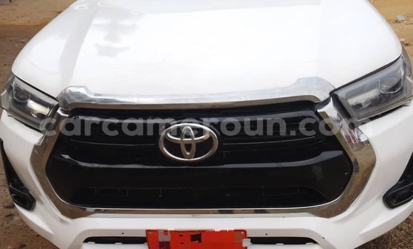 Acheter Occasion Voiture Toyota Hilux Blanc à Douala, Littoral Cameroon