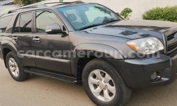 Acheter Import Voiture Toyota 4Runner Gris à Douala, Littoral Cameroon Acheter Import Voiture Toyota 4Runner Gris à Douala, Littoral Cameroon