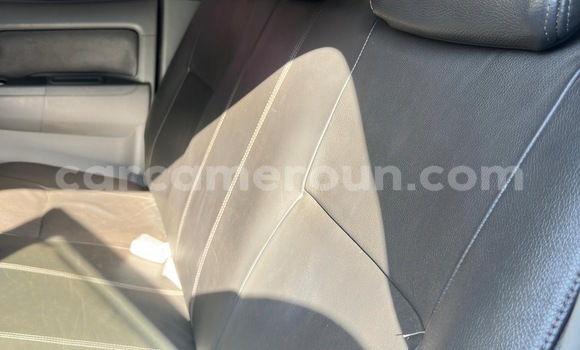 Acheter Occasion Voiture Toyota Hilux Noir à Yaoundé, Central Cameroon Acheter Occasion Voiture Toyota Hilux Noir à Yaoundé, Central Cameroon