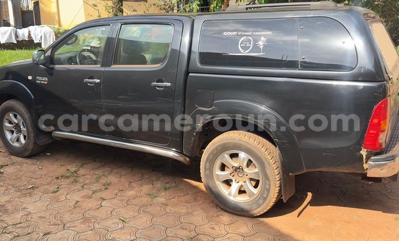 Acheter Occasion Voiture Toyota Hilux Noir à Yaoundé, Central Cameroon Acheter Occasion Voiture Toyota Hilux Noir à Yaoundé, Central Cameroon