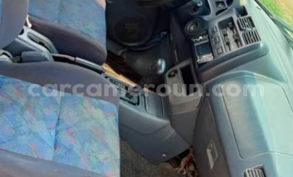 Acheter Occasion Voiture Toyota RAV4 Bleu à Yaoundé, Central Cameroon Acheter Occasion Voiture Toyota RAV4 Bleu à Yaoundé, Central Cameroon