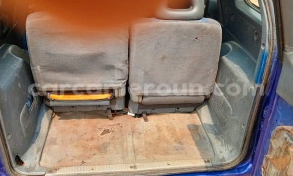 Acheter Occasion Voiture Toyota RAV4 Bleu à Yaoundé, Central Cameroon Acheter Occasion Voiture Toyota RAV4 Bleu à Yaoundé, Central Cameroon