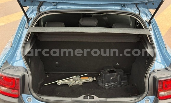 Acheter Occasion Voiture Citroen C4 Cactus Gris à Yaoundé, Central Cameroon Acheter Occasion Voiture Citroen C4 Cactus Gris à Yaoundé, Central Cameroon