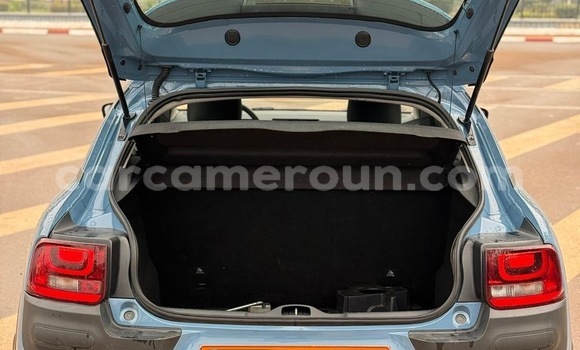 Acheter Occasion Voiture Citroen C4 Cactus Gris à Yaoundé, Central Cameroon Acheter Occasion Voiture Citroen C4 Cactus Gris à Yaoundé, Central Cameroon
