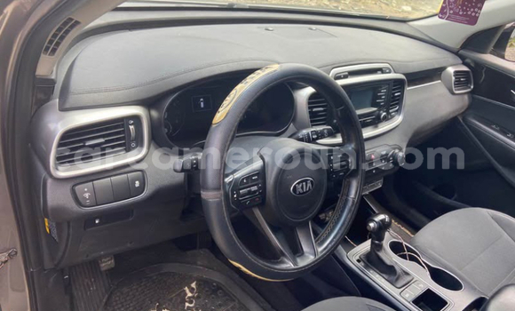 Acheter Occasion Voiture Kia Sorento Gris à Douala, Littoral Cameroon Acheter Occasion Voiture Kia Sorento Gris à Douala, Littoral Cameroon