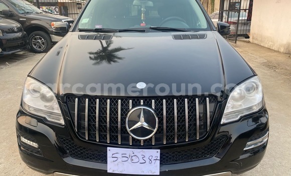 Buy Used Mercedes‒Benz ML–Class Black Car in Douala in Littoral Cameroon