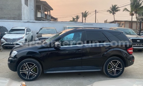 Acheter Occasion Voiture Mercedes‒Benz ML–Class Noir à Douala, Littoral Cameroon Acheter Occasion Voiture Mercedes‒Benz ML–Class Noir à Douala, Littoral Cameroon