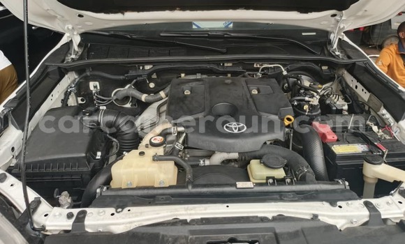 Buy Used Toyota Hilux White Car in Douala in Littoral Cameroon Buy Used Toyota Hilux White Car in Douala in Littoral Cameroon