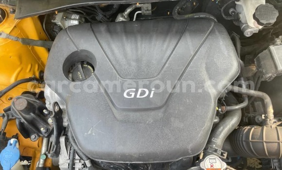 Sayi Na hannu Hyundai Veloster Sauran Mota in Douala a Ƙasar Kamaru Sayi Na hannu Hyundai Veloster Sauran Mota in Douala a Ƙasar Kamaru