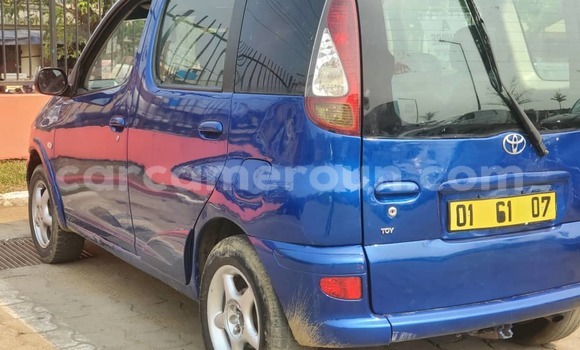 Acheter Occasion Voiture Toyota Yaris Verso Bleu à Douala, Littoral Cameroon Acheter Occasion Voiture Toyota Yaris Verso Bleu à Douala, Littoral Cameroon