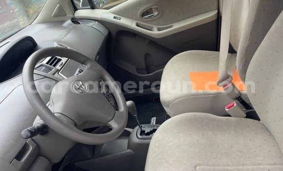 Acheter Occasion Voiture Toyota Yaris Gris à Douala, Littoral Cameroon Acheter Occasion Voiture Toyota Yaris Gris à Douala, Littoral Cameroon