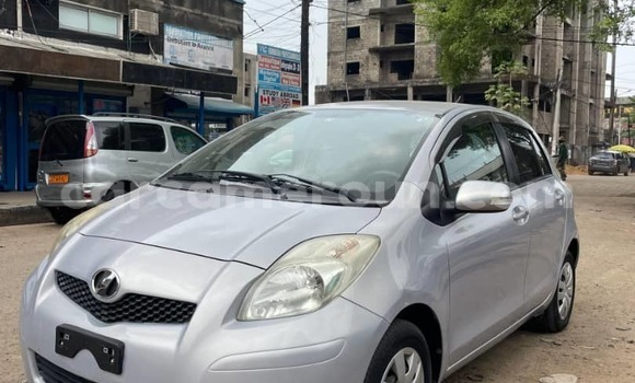 Acheter Occasion Voiture Toyota Yaris Gris à Douala, Littoral Cameroon Acheter Occasion Voiture Toyota Yaris Gris à Douala, Littoral Cameroon
