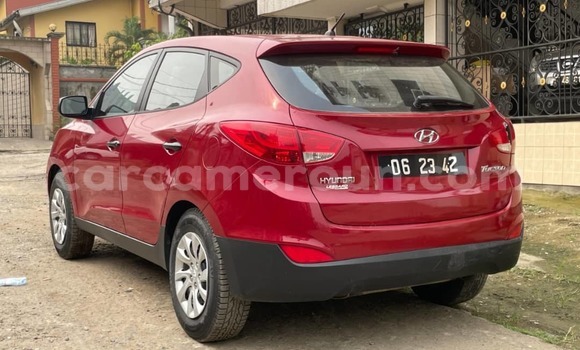 Sayi Na hannu Hyundai Tucson Red Mota in Douala a Ƙasar Kamaru Sayi Na hannu Hyundai Tucson Red Mota in Douala a Ƙasar Kamaru