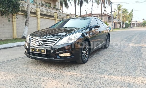 Sayi Na hannu Hyundai Grandeur Black Mota in Douala a Ƙasar Kamaru Sayi Na hannu Hyundai Grandeur Black Mota in Douala a Ƙasar Kamaru