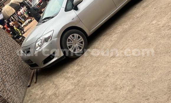 Sayi Na hannu Toyota Auris Azurfa Mota in Douala a Ƙasar Kamaru Sayi Na hannu Toyota Auris Azurfa Mota in Douala a Ƙasar Kamaru