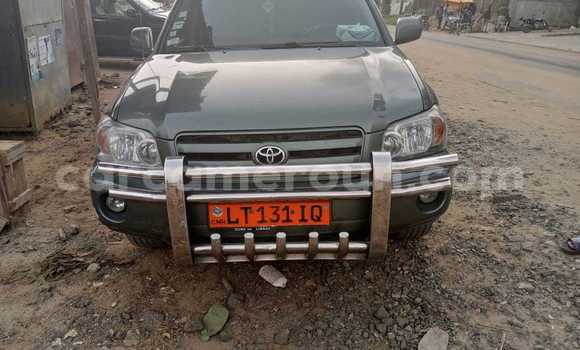 Buy Used Toyota Highlander Green Car in Dschang in West Cameroon