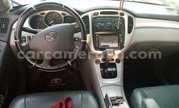 Acheter Occasion Voiture Toyota Highlander Vert à Dschang, West Cameroon Acheter Occasion Voiture Toyota Highlander Vert à Dschang, West Cameroon