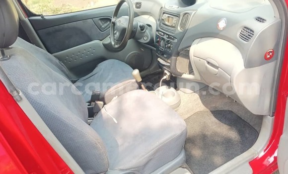 Acheter Occasion Voiture Toyota Yaris Verso Rouge à Douala, Littoral Cameroon Acheter Occasion Voiture Toyota Yaris Verso Rouge à Douala, Littoral Cameroon