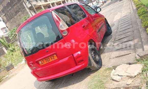 Acheter Occasion Voiture Toyota Yaris Verso Rouge à Douala, Littoral Cameroon Acheter Occasion Voiture Toyota Yaris Verso Rouge à Douala, Littoral Cameroon