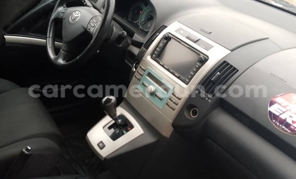 Acheter Occasion Voiture Toyota Corolla Verso Gris à Douala, Littoral Cameroon Acheter Occasion Voiture Toyota Corolla Verso Gris à Douala, Littoral Cameroon
