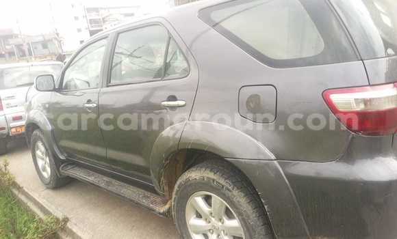 Acheter Occasion Voiture Toyota Fortuner Noir à Douala, Littoral Cameroon Acheter Occasion Voiture Toyota Fortuner Noir à Douala, Littoral Cameroon