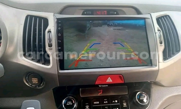 Sayi Na hannu Kia Sportage White Mota in Douala a Ƙasar Kamaru Sayi Na hannu Kia Sportage White Mota in Douala a Ƙasar Kamaru