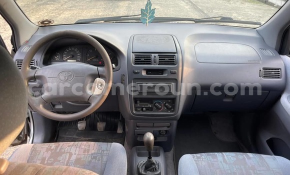 Acheter Occasion Voiture Toyota Picnic Gris à Douala, Littoral Cameroon Acheter Occasion Voiture Toyota Picnic Gris à Douala, Littoral Cameroon