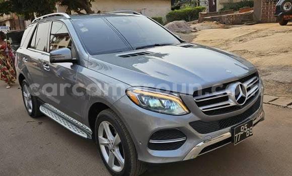 Sayi Na hannu Mercedes‒Benz GLE Azurfa Mota in Yaounde a Babban Kamaru Sayi Na hannu Mercedes‒Benz GLE Azurfa Mota in Yaounde a Babban Kamaru