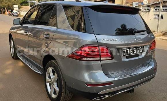 Sayi Na hannu Mercedes‒Benz GLE Azurfa Mota in Yaounde a Babban Kamaru Sayi Na hannu Mercedes‒Benz GLE Azurfa Mota in Yaounde a Babban Kamaru