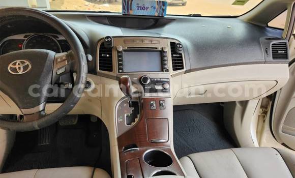 Sayi Na hannu Toyota Venza White Mota in Yaounde a Babban Kamaru Sayi Na hannu Toyota Venza White Mota in Yaounde a Babban Kamaru