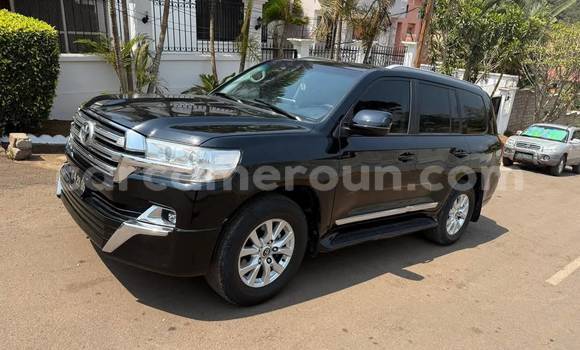 Sayi Na hannu Toyota Land Cruiser Black Mota in Yaounde a Babban Kamaru Sayi Na hannu Toyota Land Cruiser Black Mota in Yaounde a Babban Kamaru