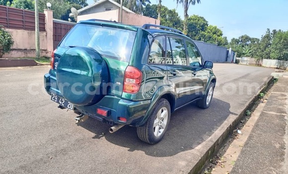 Sayi Na hannu Toyota RAV4 Green Mota in Yaounde a Babban Kamaru Sayi Na hannu Toyota RAV4 Green Mota in Yaounde a Babban Kamaru