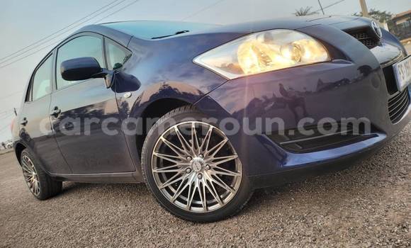 Sayi Na hannu Toyota Auris Blue Mota in Yaounde a Babban Kamaru Sayi Na hannu Toyota Auris Blue Mota in Yaounde a Babban Kamaru