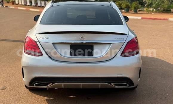 Sayi Na hannu Mercedes‒Benz C–Class Sauran Mota in Yaounde a Babban Kamaru Sayi Na hannu Mercedes‒Benz C–Class Sauran Mota in Yaounde a Babban Kamaru