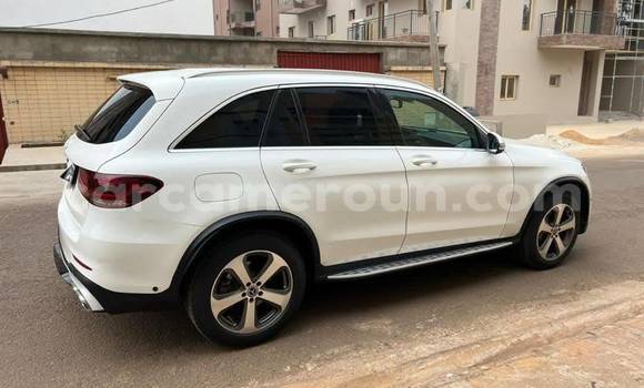 Acheter Occasion Voiture Mercedes‒Benz GLC Blanc à Yaoundé, Central Cameroon Acheter Occasion Voiture Mercedes‒Benz GLC Blanc à Yaoundé, Central Cameroon