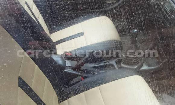 Sayi Na hannu Toyota Corolla Sauran Mota in Yaounde a Babban Kamaru Sayi Na hannu Toyota Corolla Sauran Mota in Yaounde a Babban Kamaru