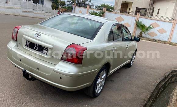 Sayi Na hannu Toyota Corolla Sauran Mota in Yaounde a Babban Kamaru Sayi Na hannu Toyota Corolla Sauran Mota in Yaounde a Babban Kamaru