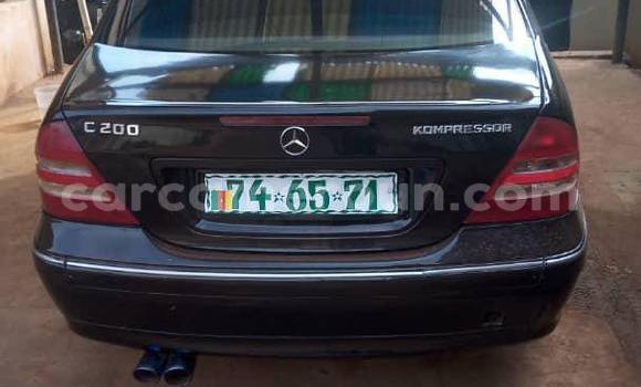 Sayi Na hannu Mercedes‒Benz C–Class Black Mota in Yaounde a Babban Kamaru Sayi Na hannu Mercedes‒Benz C–Class Black Mota in Yaounde a Babban Kamaru