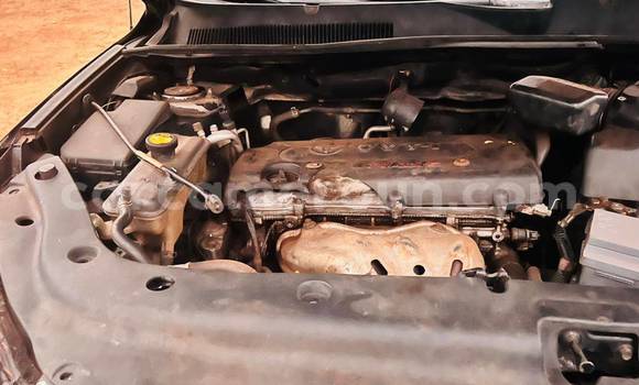 Sayi Na hannu Toyota RAV4 Black Mota in Yaounde a Babban Kamaru Sayi Na hannu Toyota RAV4 Black Mota in Yaounde a Babban Kamaru